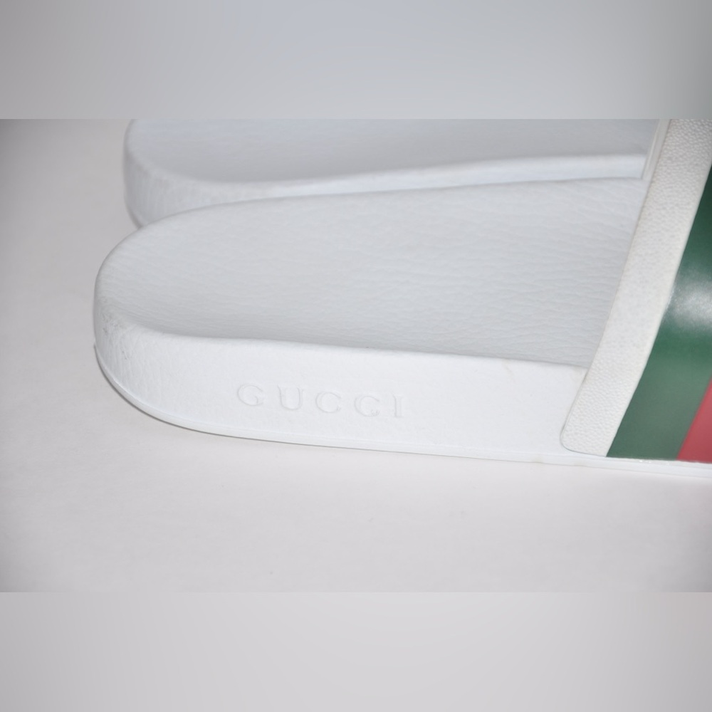 Authentic Gucci White Pool Slides Slip On Sandals Men's US Size 9 MSRP $495 - Picture 3 of 9